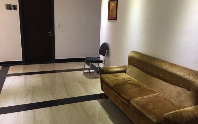 OYO Rooms Mall Road Cantonment
