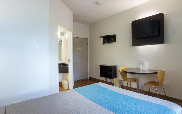 Motel 6 Page, AZ