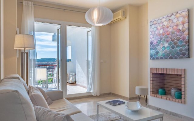 2270-Amazing new 2 bedrooms with furnished terrace