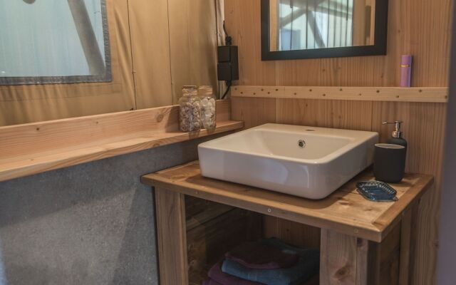 Tent Lodge With Sanitary Facilities