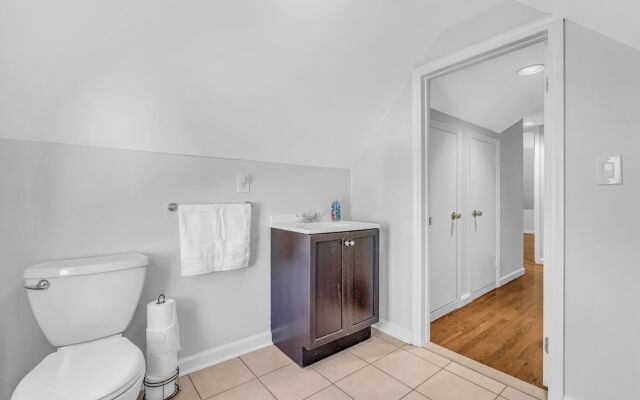 Heck Street Hideaway