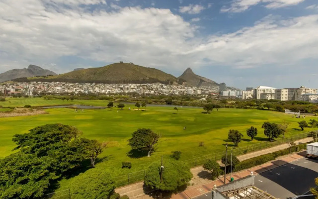 Mountain Facing Studio on Promenade