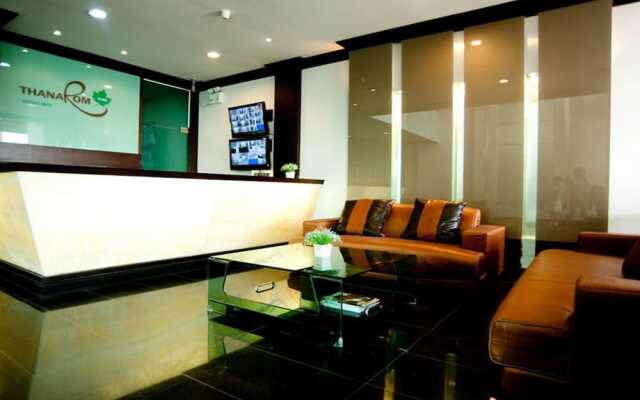Thanarom Place