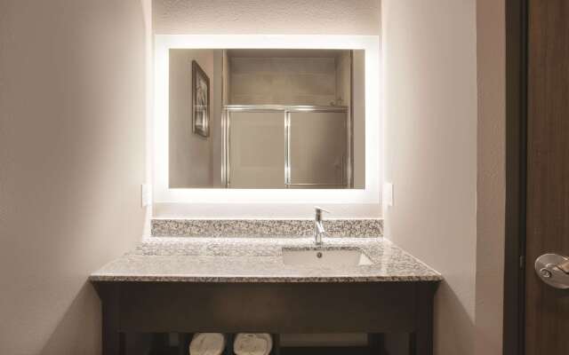 La Quinta Inn & Suites by Wyndham Amarillo Airport