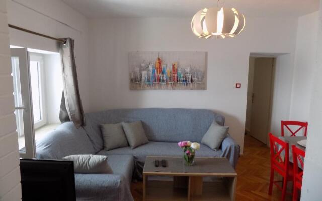 Grand View Apartment