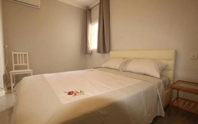 Royal Aparatment on the Sea , Blvd Nitza 34