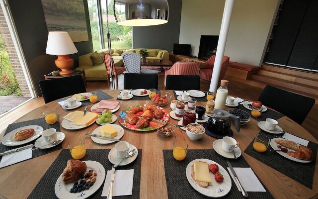 La Petite Bruyere De Renaix