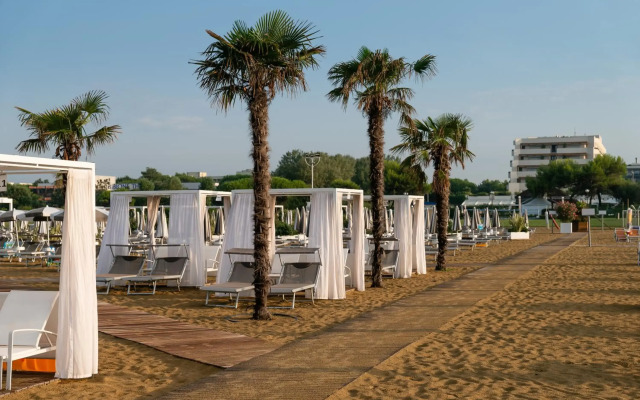 Aparthotel Holiday
