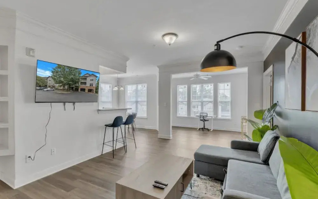 King 3BR Suite Mins to Downtown Raleigh