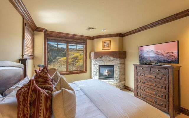 Silver Strike by Luxury Mountain Destina