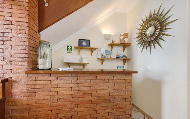 Friendly House