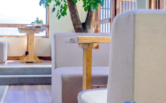 Wentang Hostel Cangshan Mountain