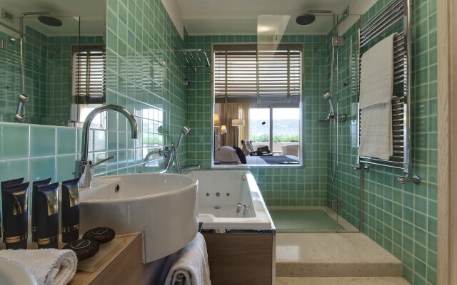 L'Ea Bianca Luxury Resort
