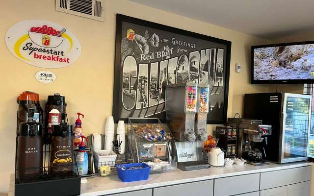 Super 8 by Wyndham Red Bluff