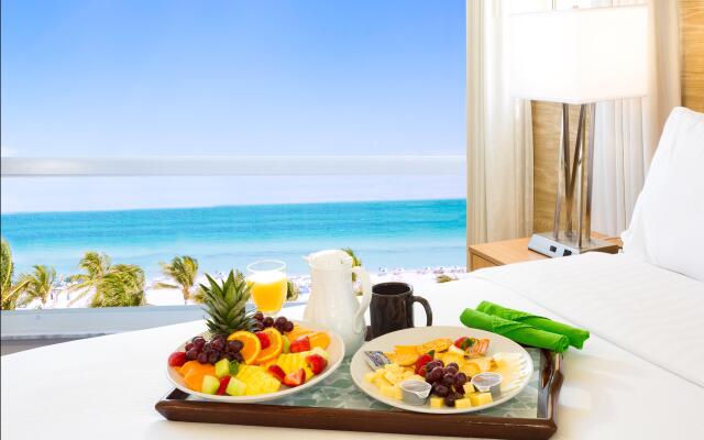 Holiday Inn Miami Beach - Oceanfront by IHG