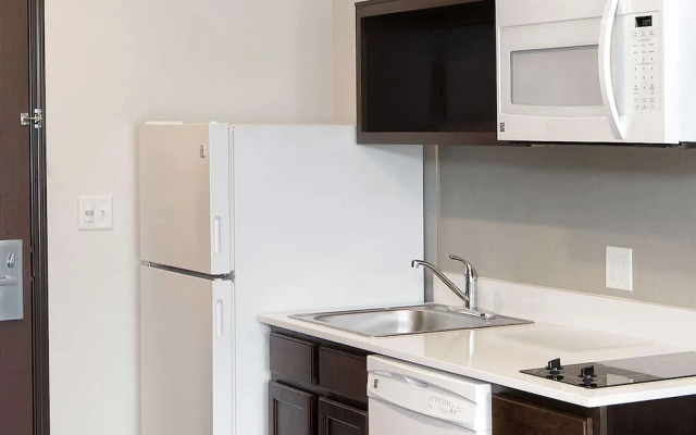 WoodSpring Suites Signature Houston IAH Airport