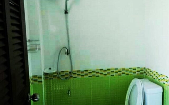P & J Guesthouse