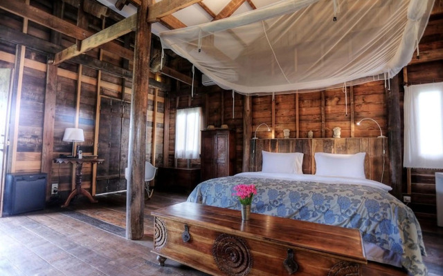 Sala Lodges