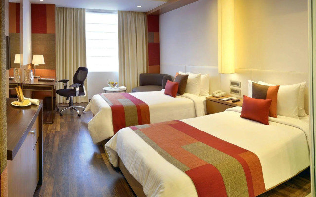 Deventure Sarovar Portico Kapashera