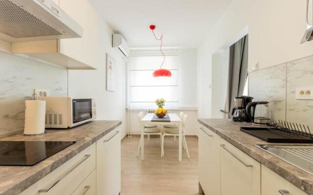Hendrix Bridge Apartment 2