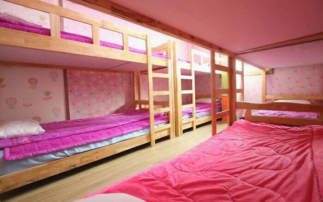 Gyeongju Friend Guest House - Hostel