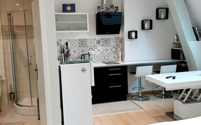 Studio à l'Hotel Jean Lebelin