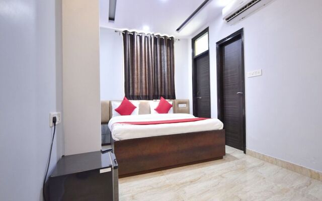 Collection O 12421 Hotel GT View