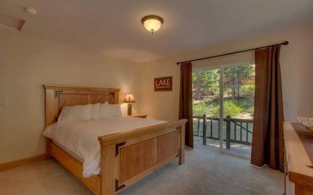 Prima Del Norte - Hot Tub, Pool Table, Arcade Game!