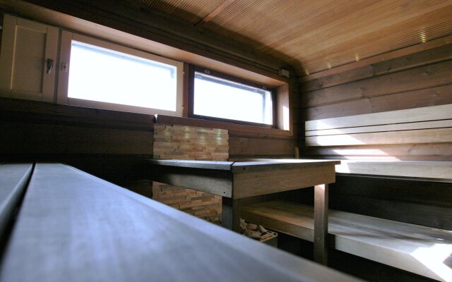 Skyline Airport Hotel