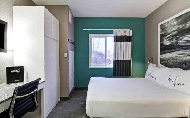 Home Inn Express - Medicine Hat