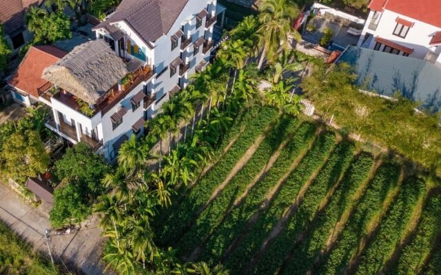 The Bau Bi Retreat