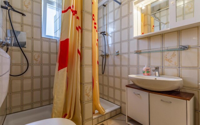 Beautiful Home in Medulin With Wifi and 3 Bedrooms