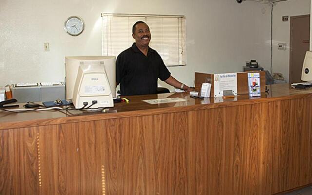 E-Z 8 Motel Newark