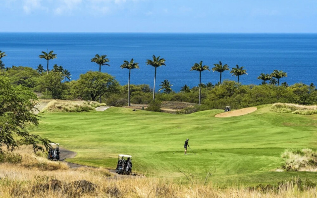 Wai'ula'ula A102 by RedAwning