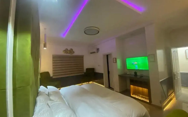 Timeless Apartments