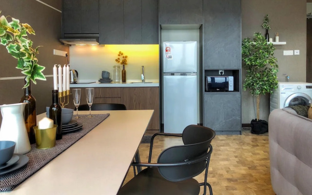 Expressionz Professional Suites by Luxurious Lifestyle Living