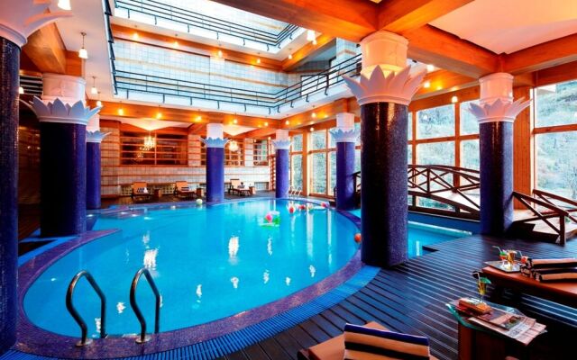 Manu Allaya Spa Resort