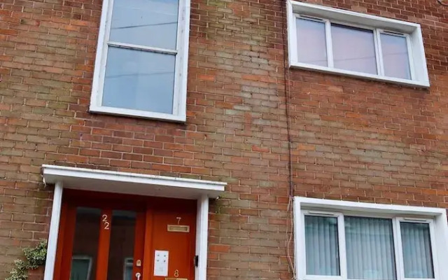 York Rd area 2 bed
