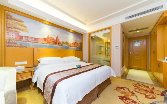 Vienna Hotel (Shenzhen Pingshan Yizhan Garden)