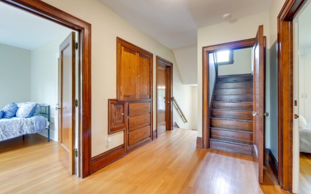 Cleveland Heights Retreat: Close to Everything!