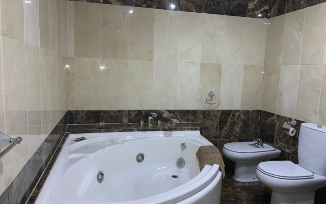 Sunny apartment in Albir el Point