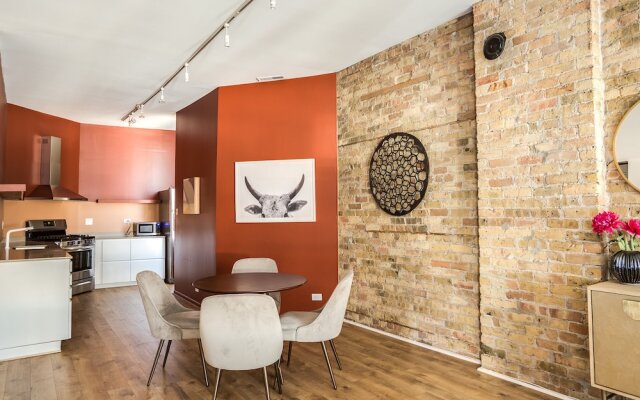 858 Orleans