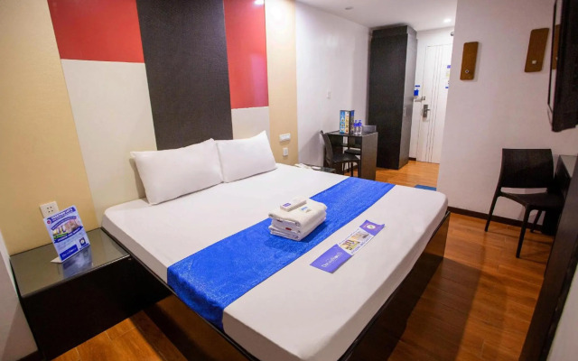 Hotel DreamWorld North EDSA
