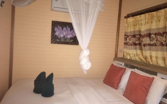 Khao Sok Blue Mountain