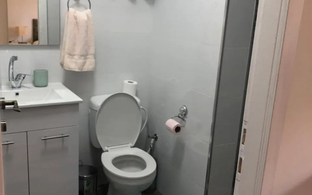 Studio Apartment in Bat-Yam