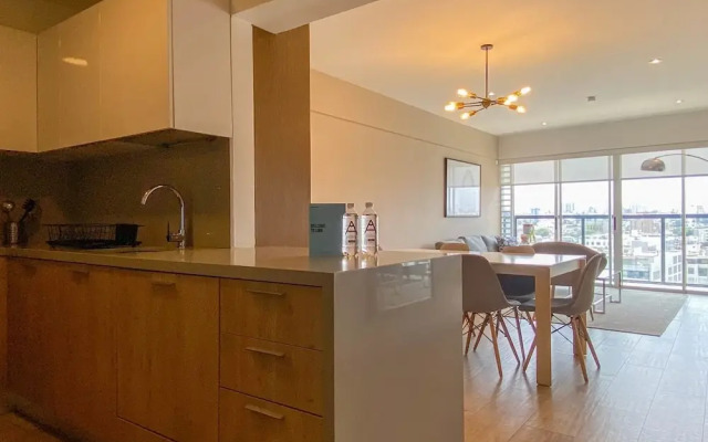 Astonishing 3BR with Balcony in Miraflores