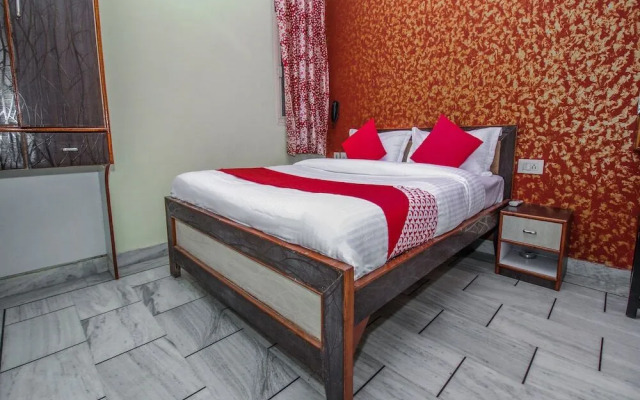 OYO 15242 Hotel Rathi Palace