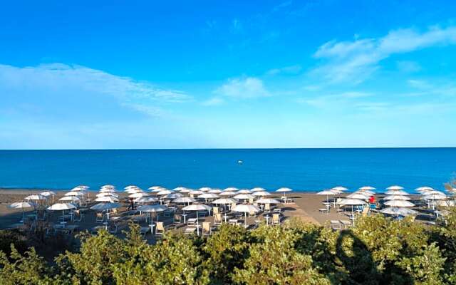 CSA Holiday House Hotel