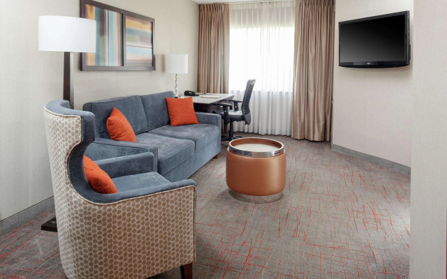 DoubleTree Suites by Hilton Dayton - Miamisburg