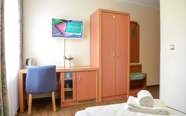 Hotel Opal